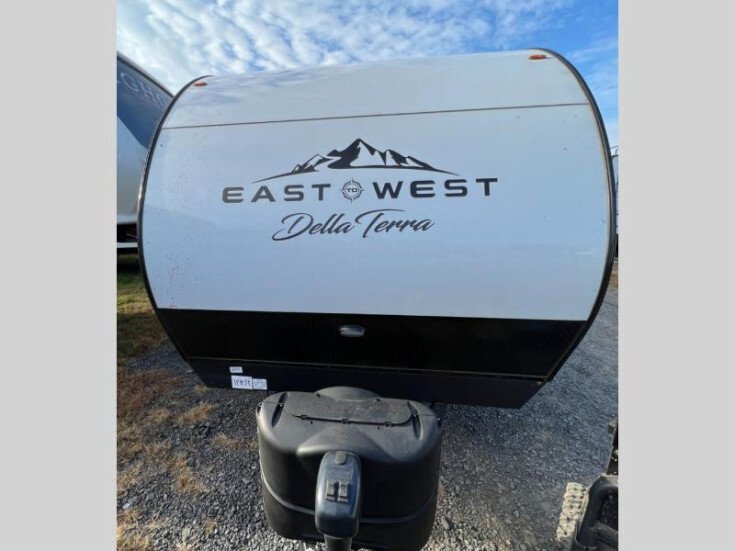 Thumbnail Photo undefined for 2023 East to West Della Terra